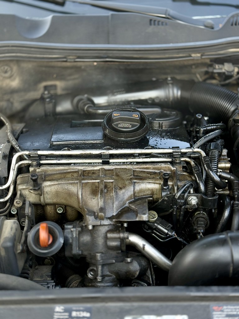 Under-bonnet engine service and inspection
